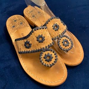 Navy, cork, and gold jack rivers size 6M